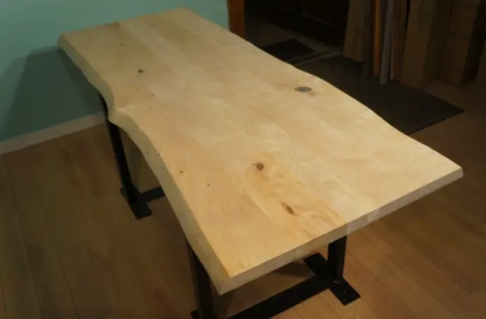 Worktop Solid birch rustic grade, with natural unedged front edge, 40 mm, unfinished